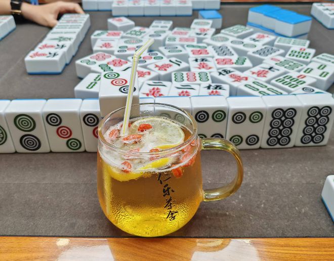 弃了双11爱上了“老年严选”AG旗舰厅网这届脆皮年轻人抛(图15)