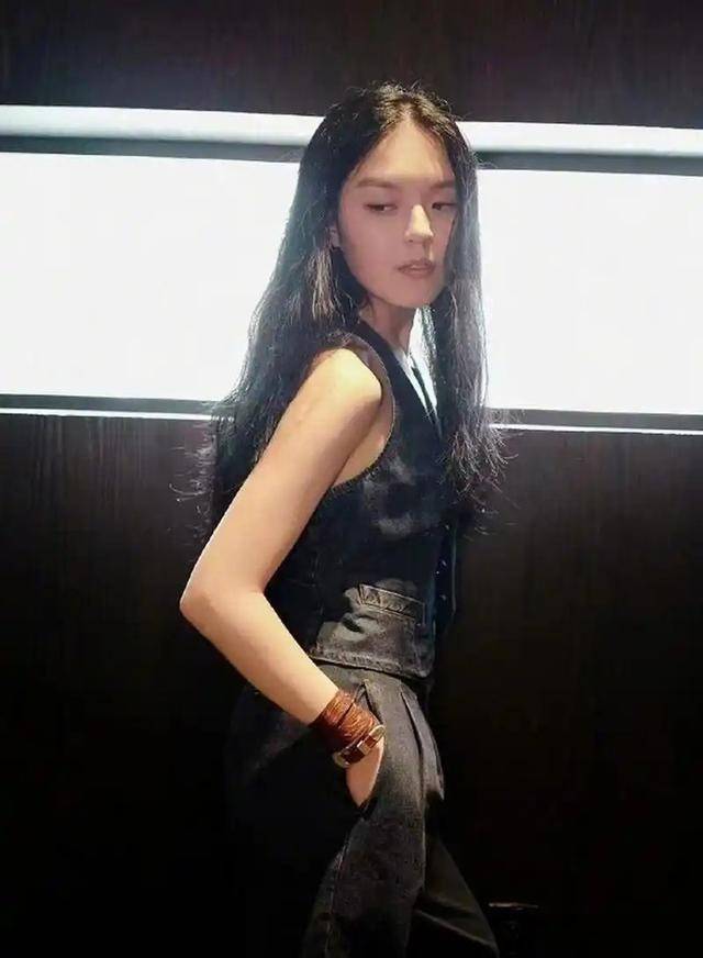 后23岁的女儿就走上一条“不归路”AG旗舰厅李咏也没想到自己离世7年(图5)