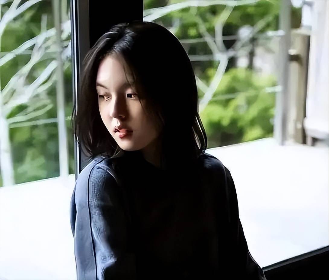 后23岁的女儿就走上一条“不归路”AG旗舰厅李咏也没想到自己离世7年(图8)